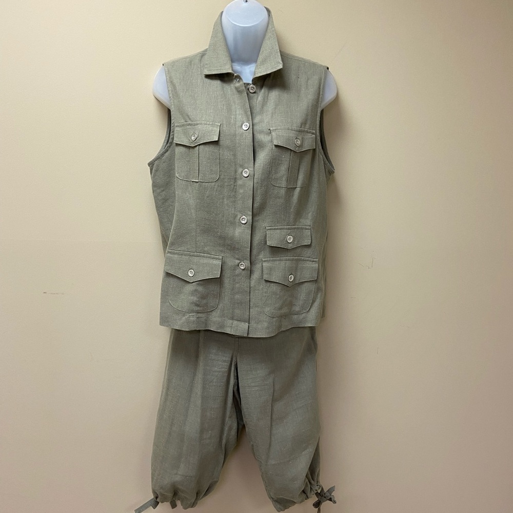 Chico two piece Capri set.